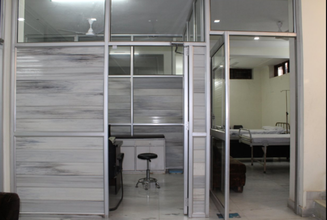 DR. SALUJA'S FAMILY CLINIC & PATH LAB Image 3