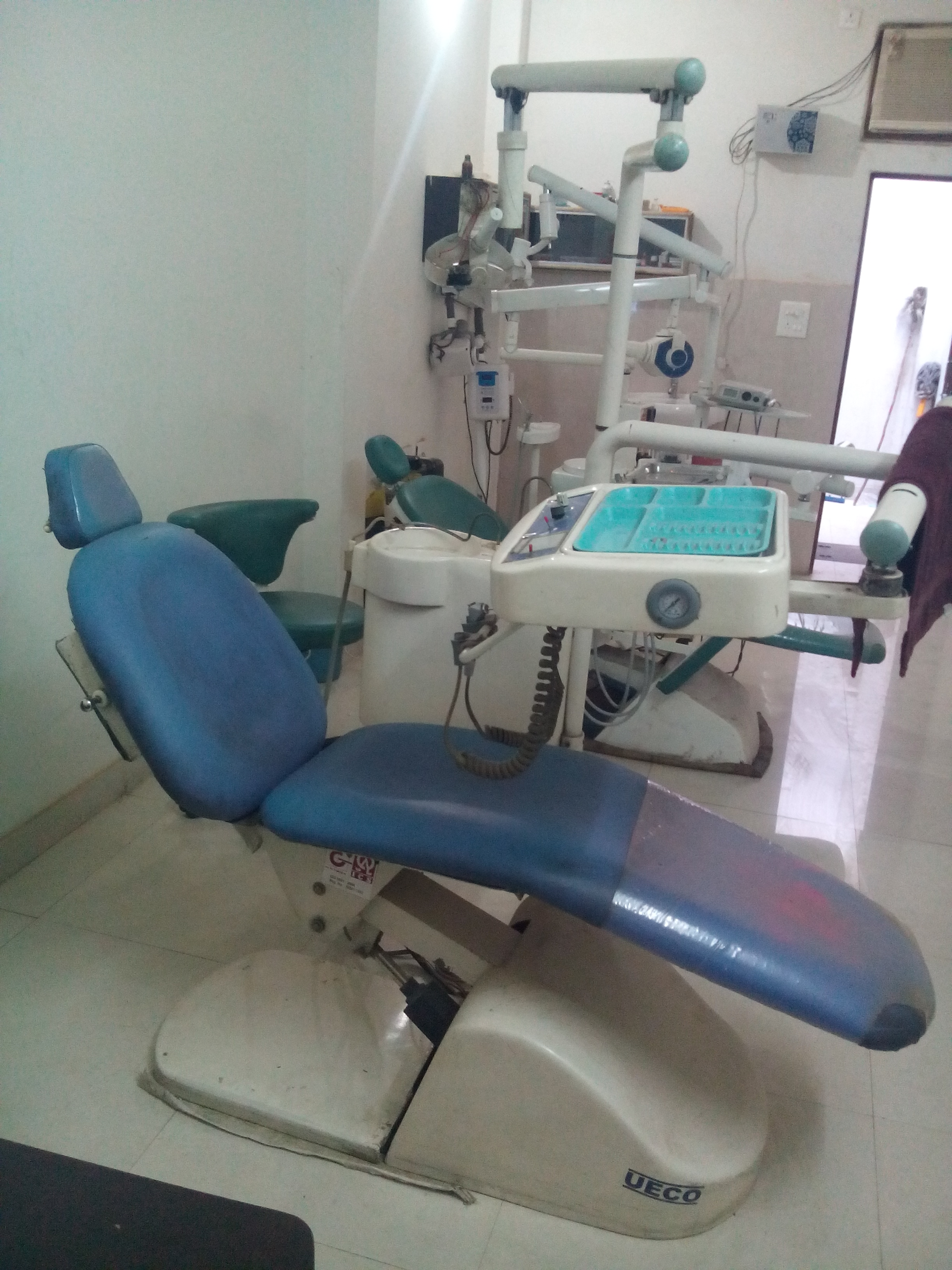 Ishwar Dental Clinic Image 4
