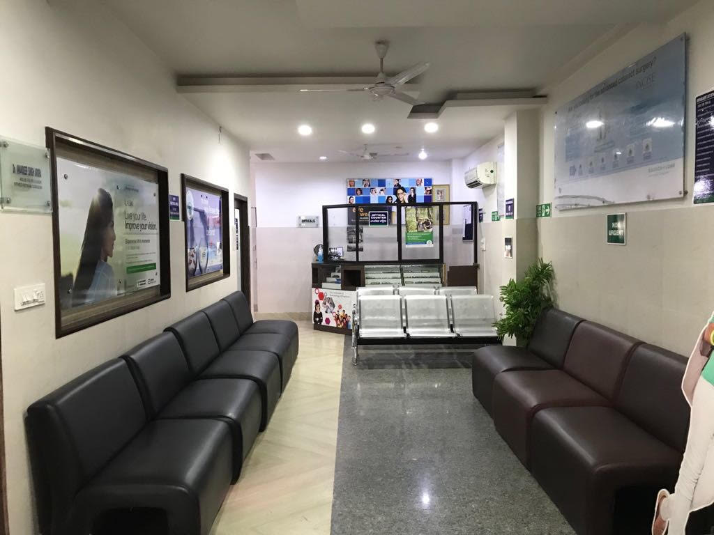 Arora Eye Hospital and Retina Centre Image 4