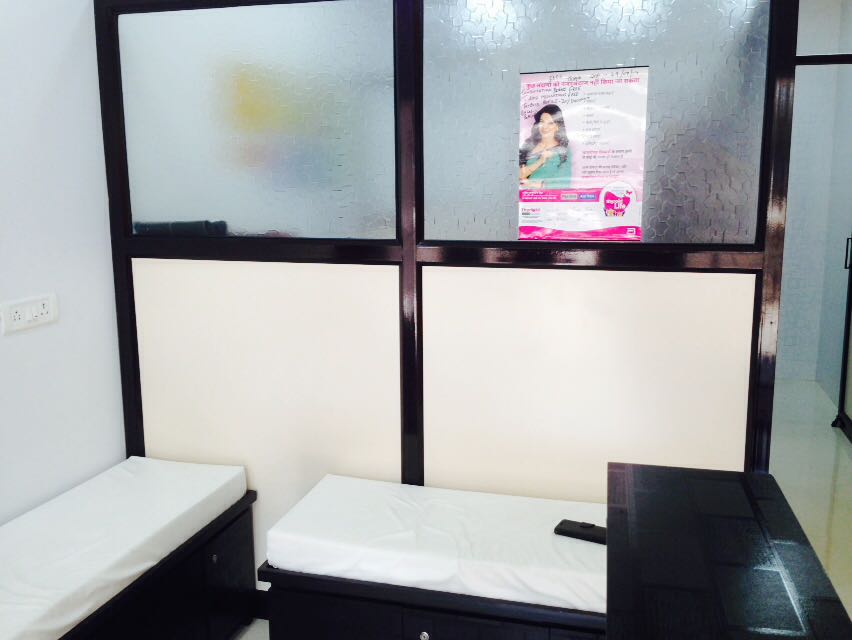 Chandra Thyroid Centre Image 4