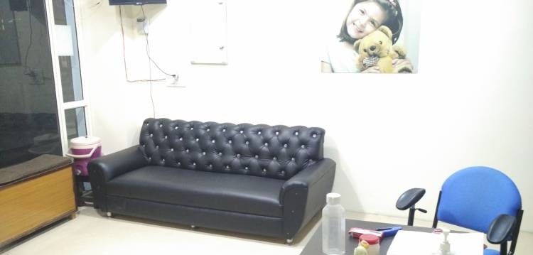 GLOBAL HEART CLINIC, CENTRAL MARKET, AWHO TOWNSHIP Image 3