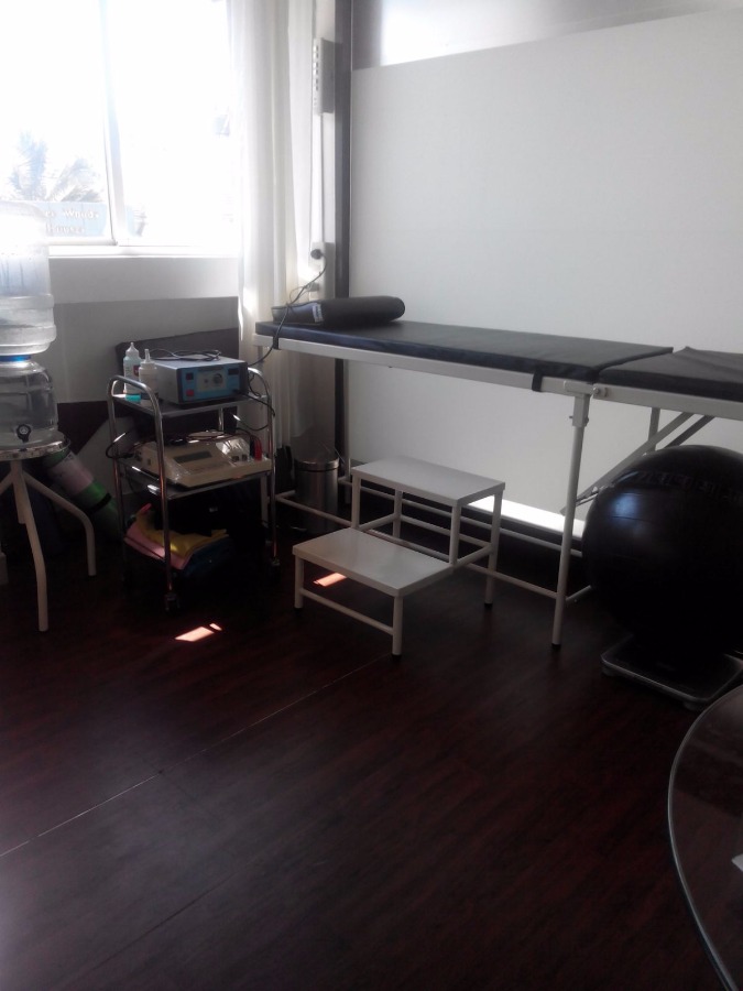 B Positive physiotherapy clinic Image 1