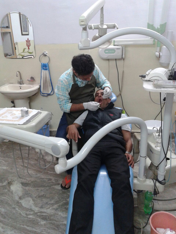 Dr. Tiwari Dental Clinic Image 2