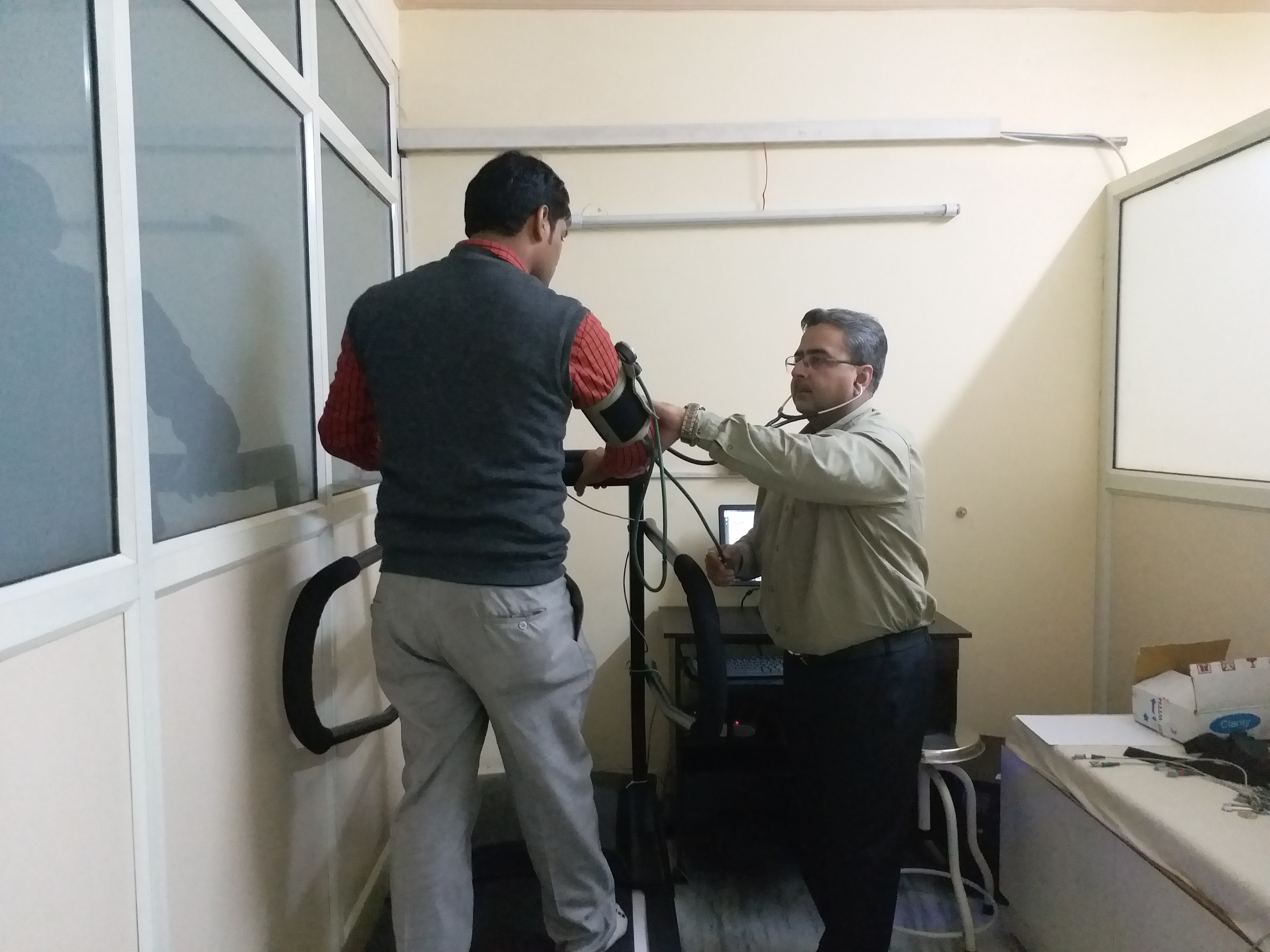 Dr Thind Heart & Diabetic Clinic Image 3