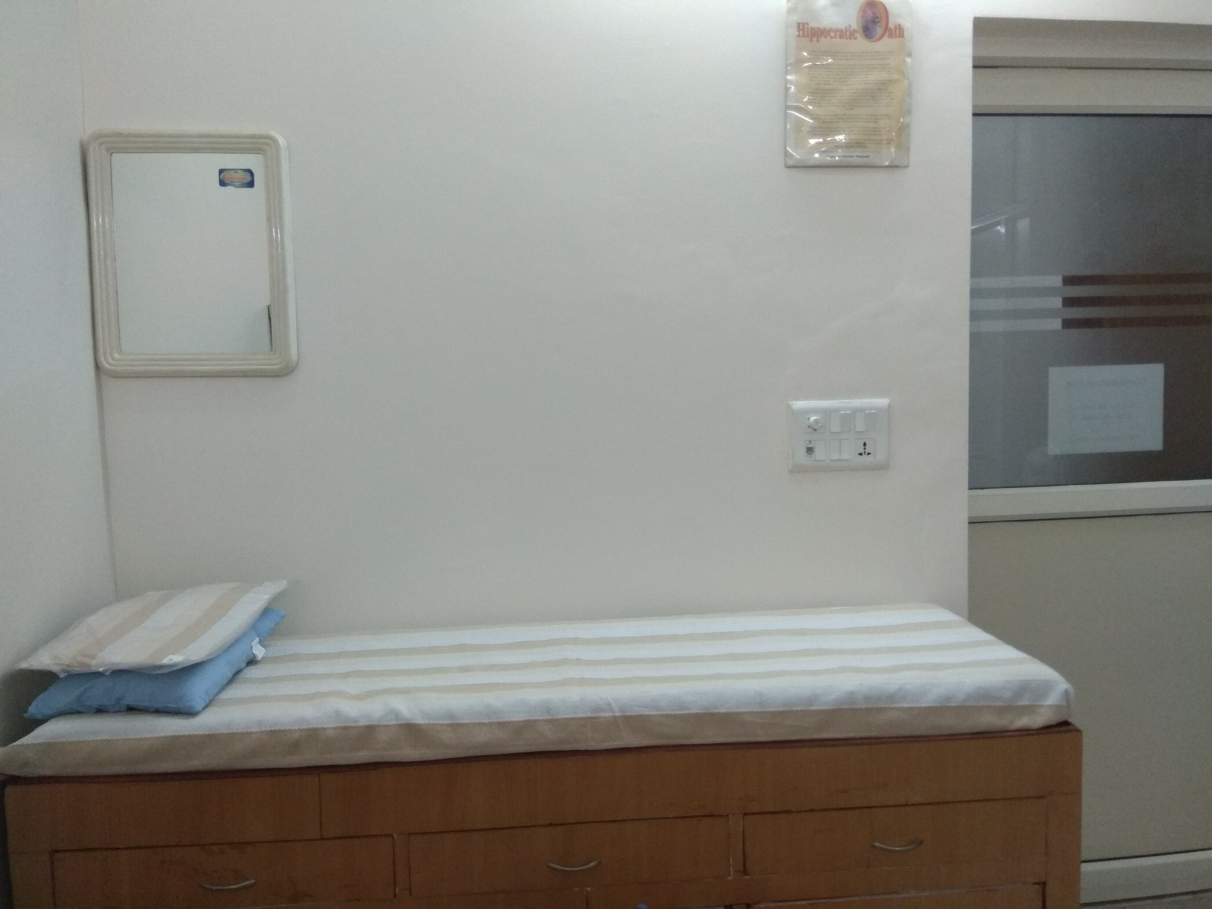 Dr. Pasricha's E.N.T. & Eye Clinic Image 6
