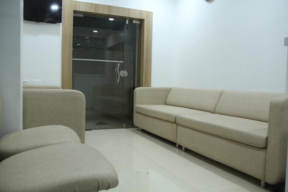 Dr Kargathra Dental Clinic LLP Image 4
