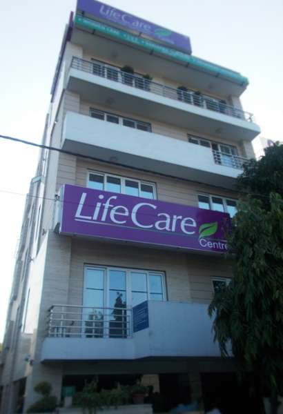 Life Care Centre Image 5