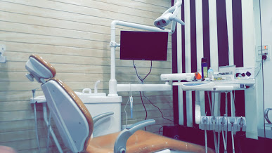 Chandna Dental Clinic & Implant Center Image 2