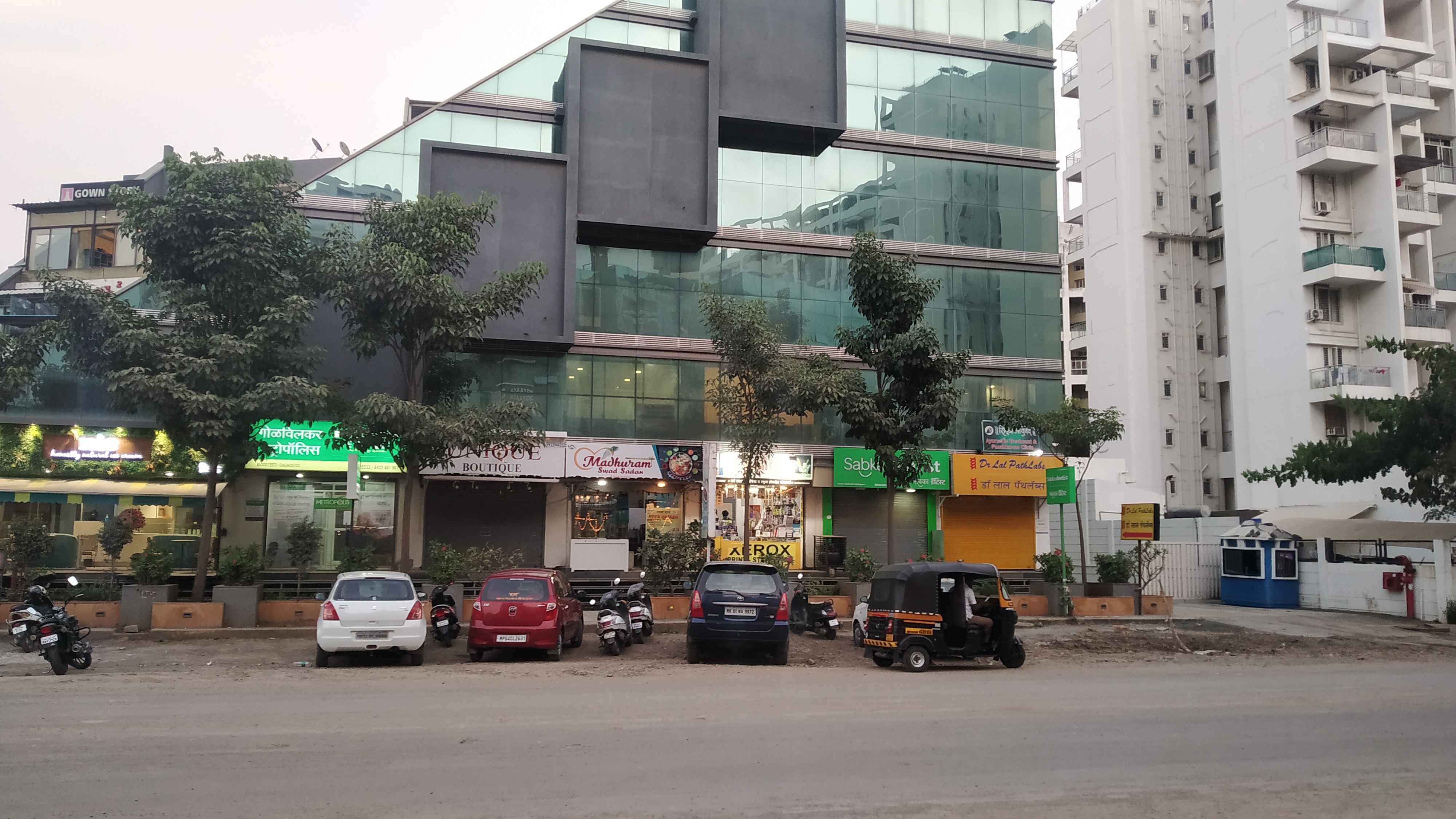 Dr. Khedikar's ENT and Head Neck Surgery Clinic Image 5