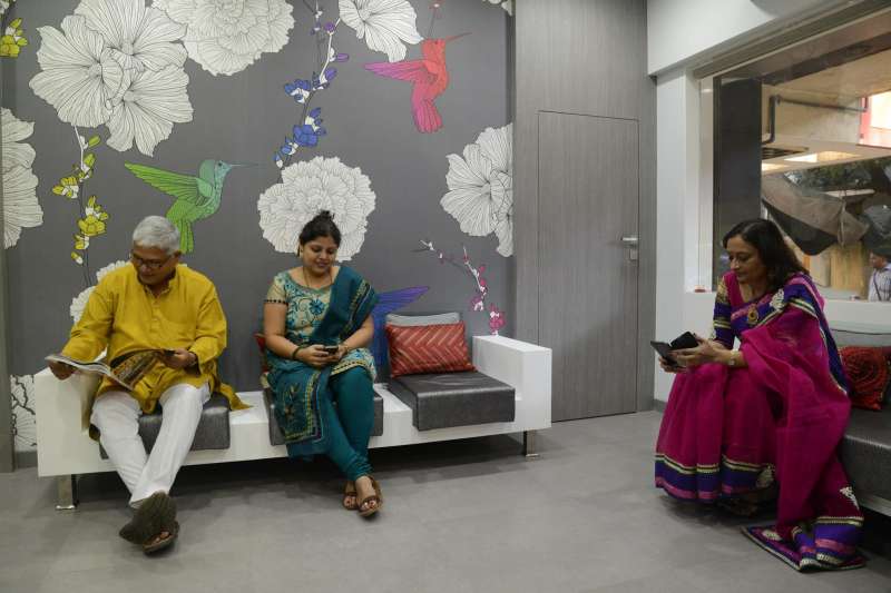 SMILE AGAIN DENTAL CLINIC Image 5