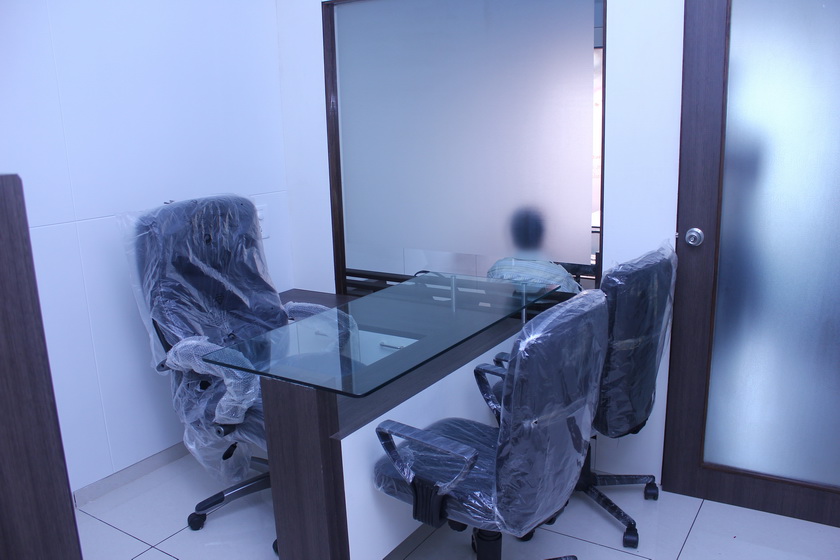 Dental World & Implant Centre Image 5