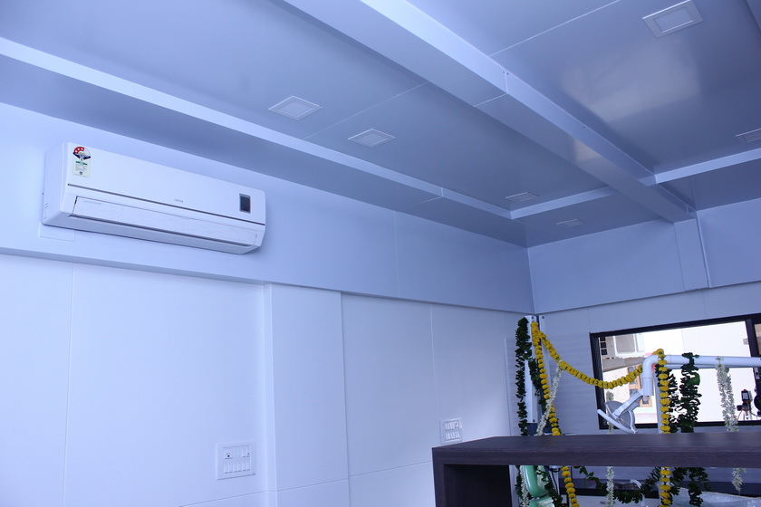 Dental World & Implant Centre Image 2