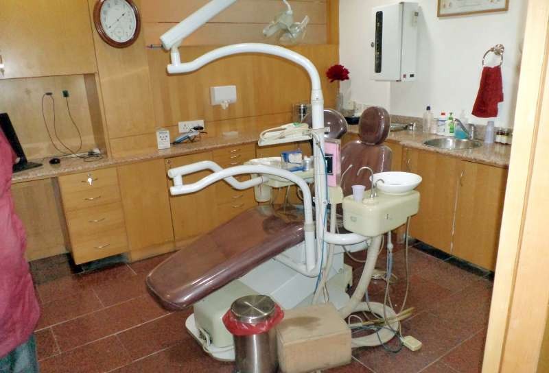 The Dentist Image 1