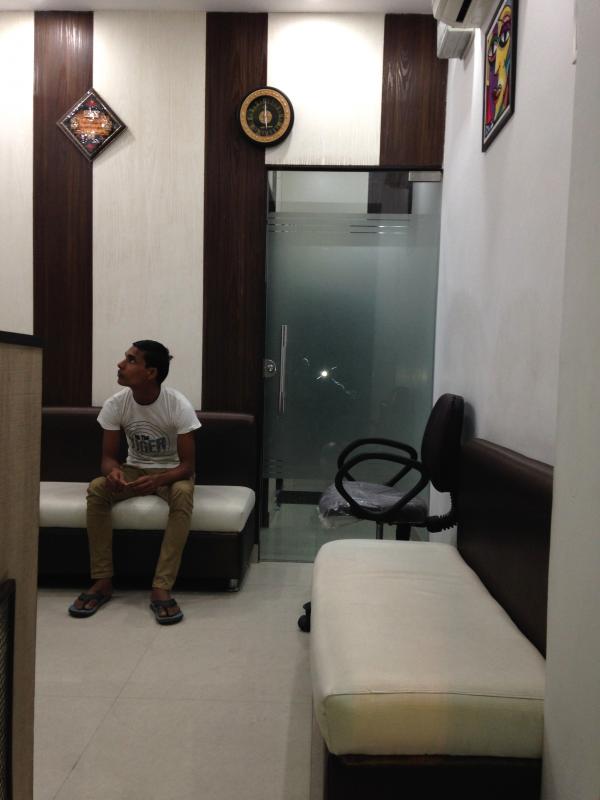 Dr. Rakesh Dua Brain And Spine Clinic Image 3