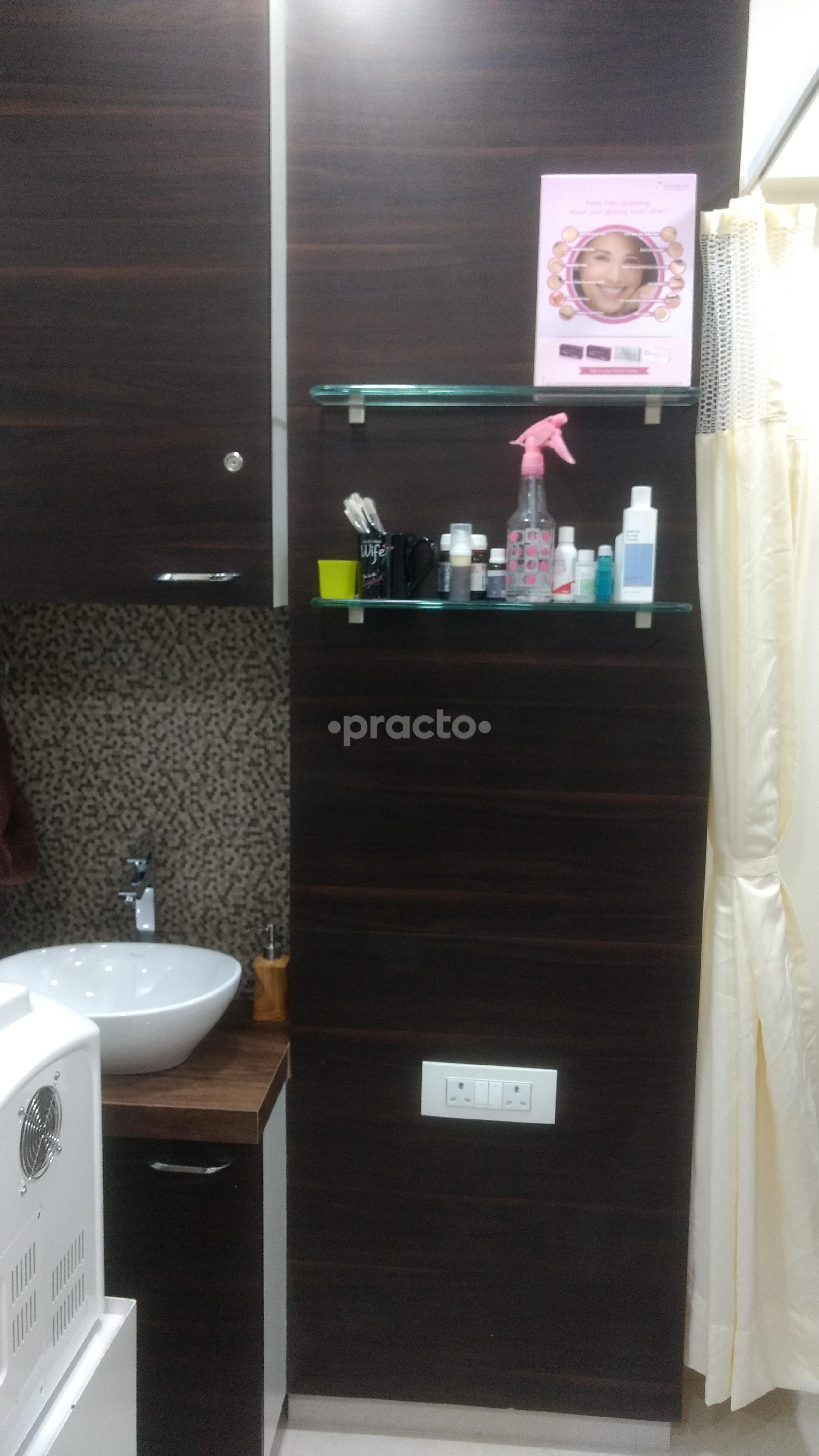 Dr Zeenat Skin Clinic Image 2