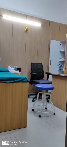 Dr. Anwar Medical Centre Image 1