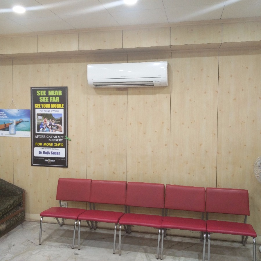 R.R. Eye Care & Laser Institute Image 4