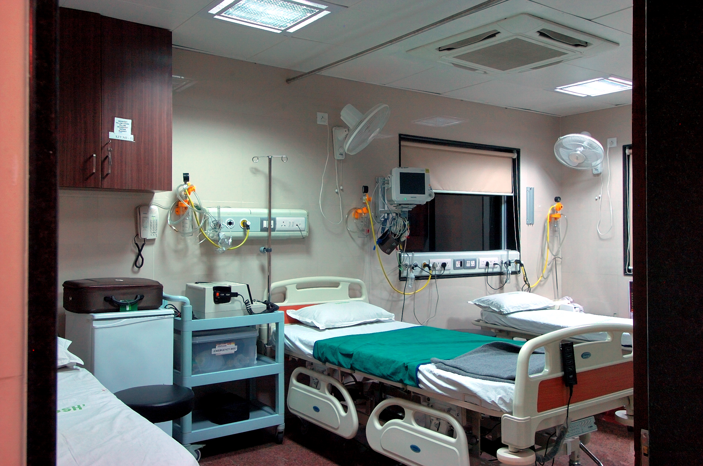 Asutosh Multi-Specialty Hospital Image 7