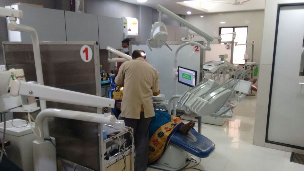 Shah Dental Clinic Image 2
