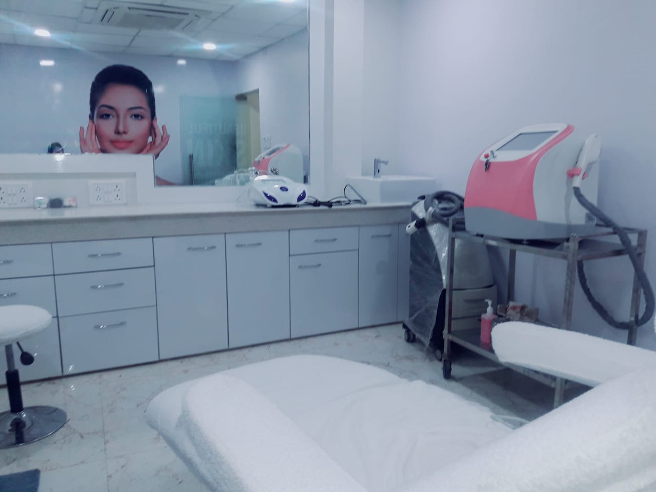 The Velvet Skin Centre Image 8