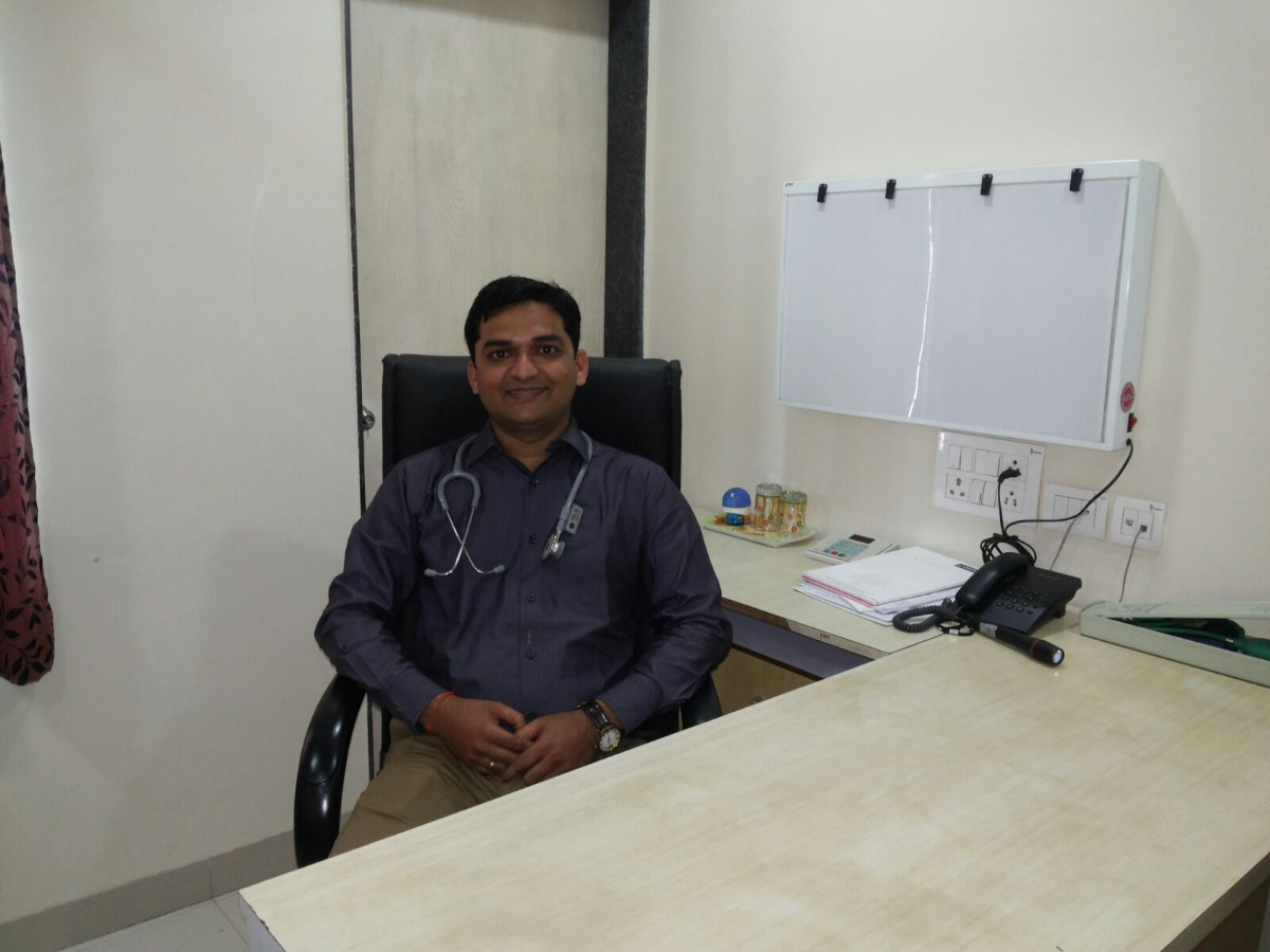 Vishwa clinic, opposite prime rose mall, yashodhan complex, baner road, baner 45 Image 2