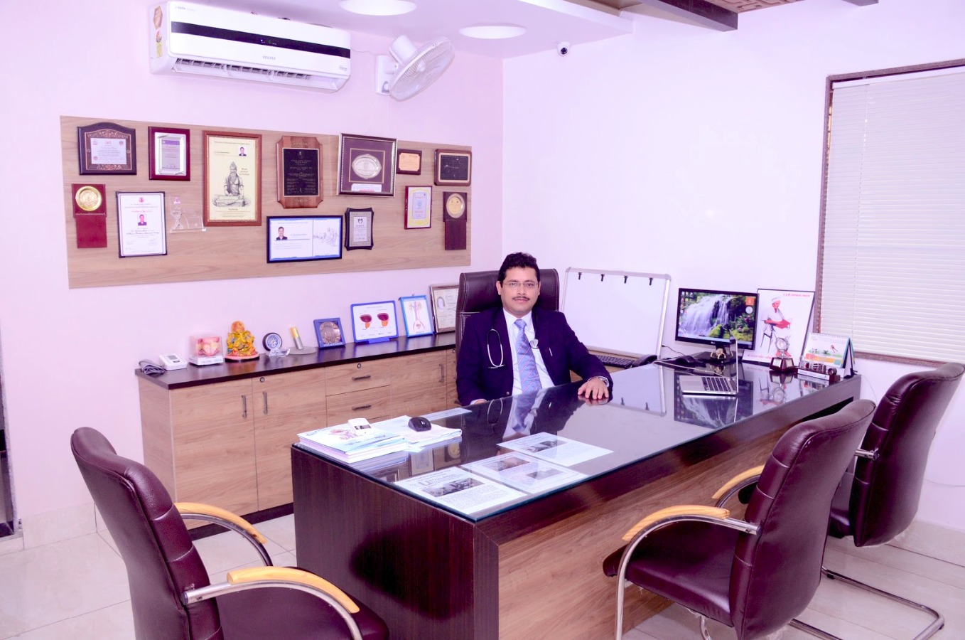 Precision Urology Hospital Image 3