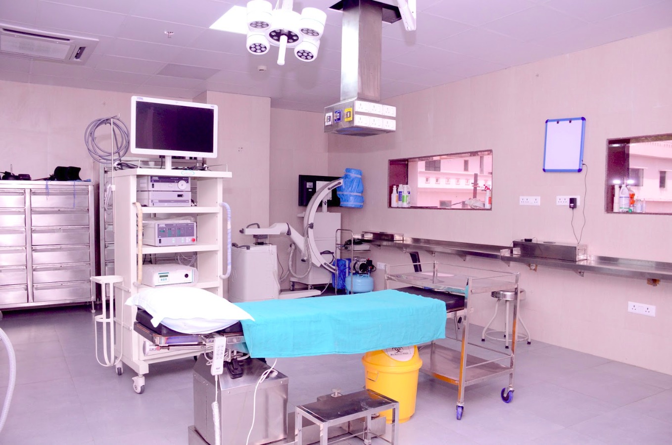 Precision Urology Hospital Image 7