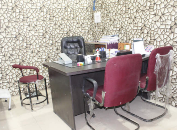 Dr Sarang Pandit Image 4