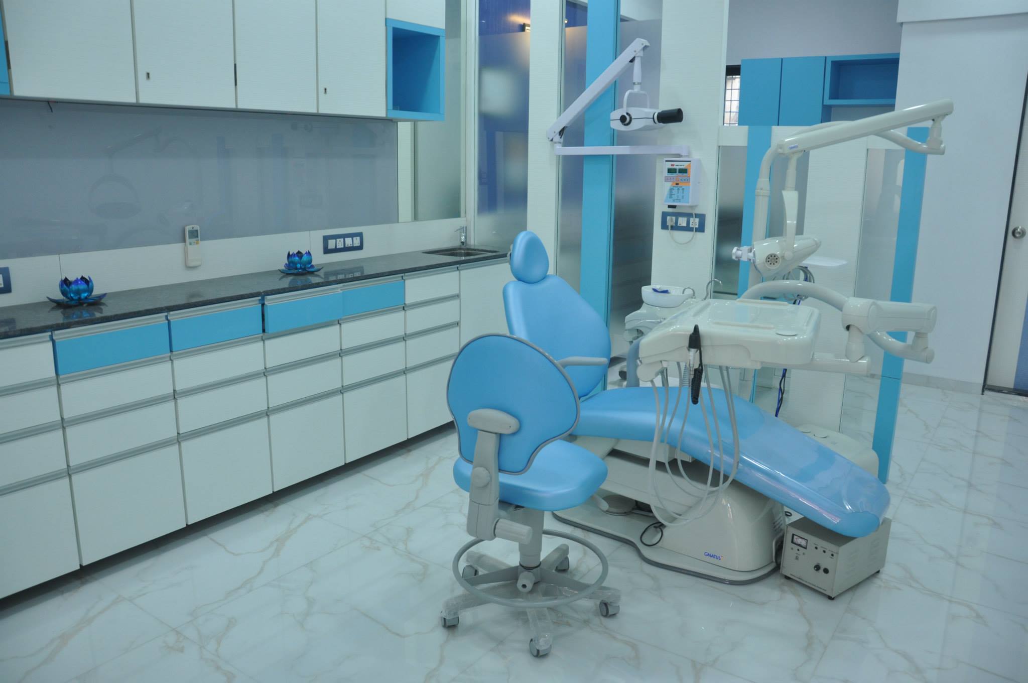 MAHAVIR DENTAL CLINIC Image 1