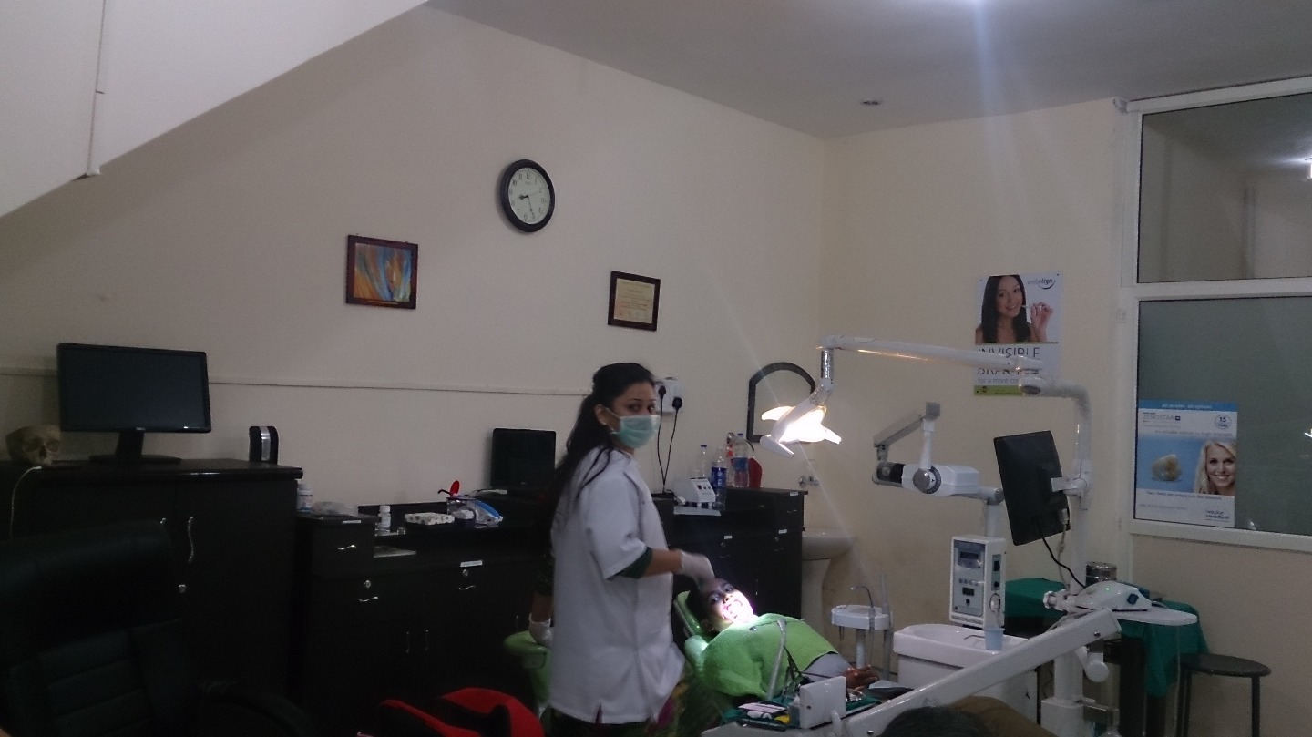 Smiline Dental Clinic & Implant Centre Image 5