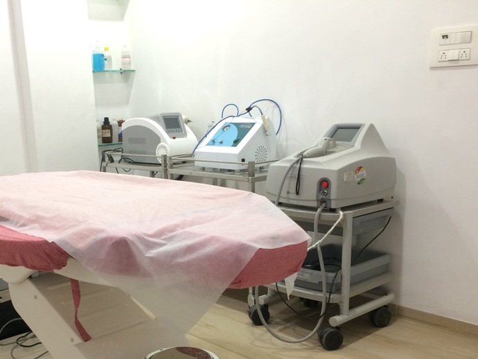 Dr. KULDEEP SINGH SKIN HAIR CLINIC & AMERICAN HAIR TRANSPLANT CLINIC Image 5