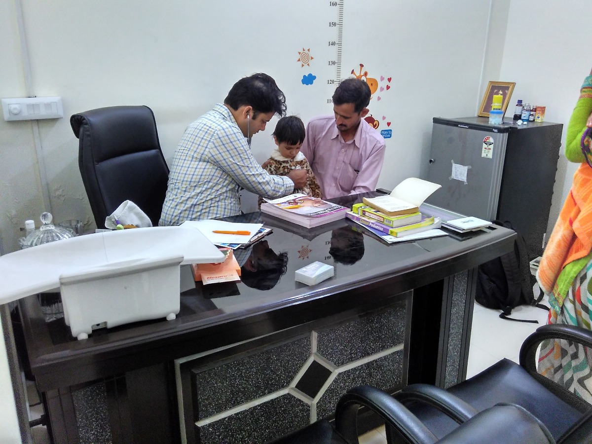 Naraina Mother and Child Care Clinic Image 4