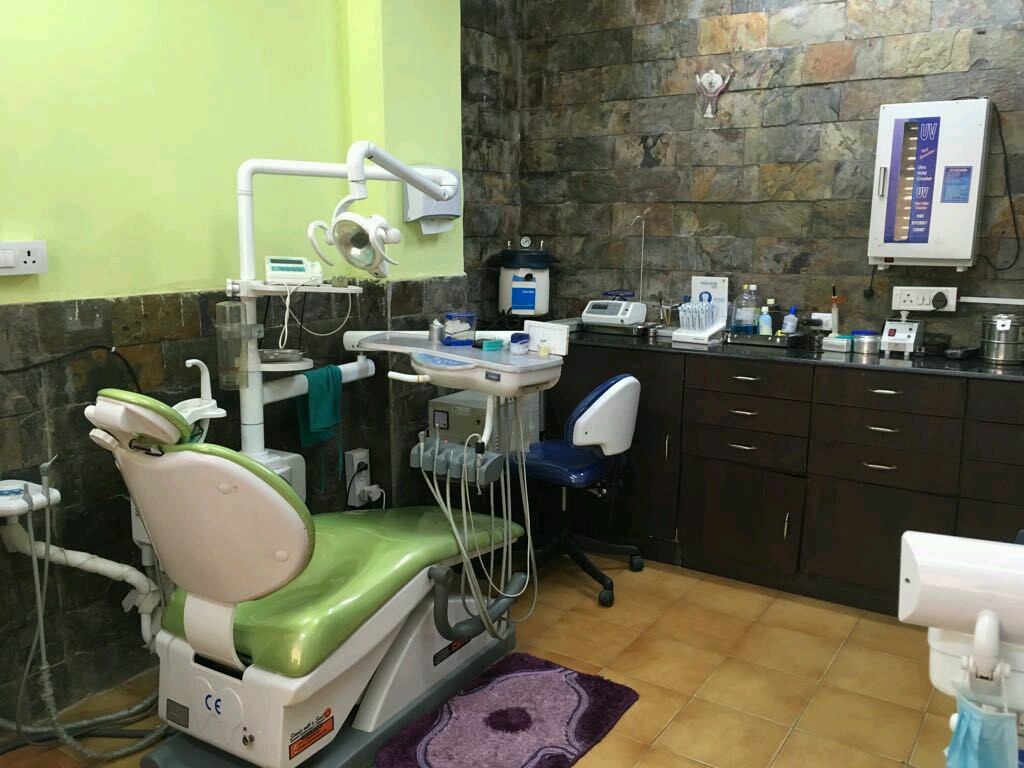 Dr. KPS Yadav's Dental World Multispeciality Clinic & Implant Center Image 3