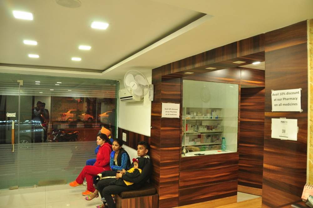 Vardaan Skin and Bone Clinic Image 1