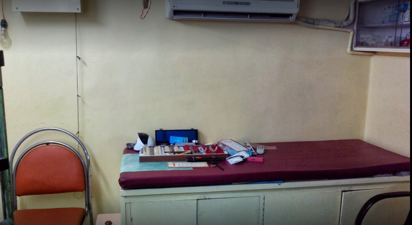 Eye And Contact lens Clinic Image 2
