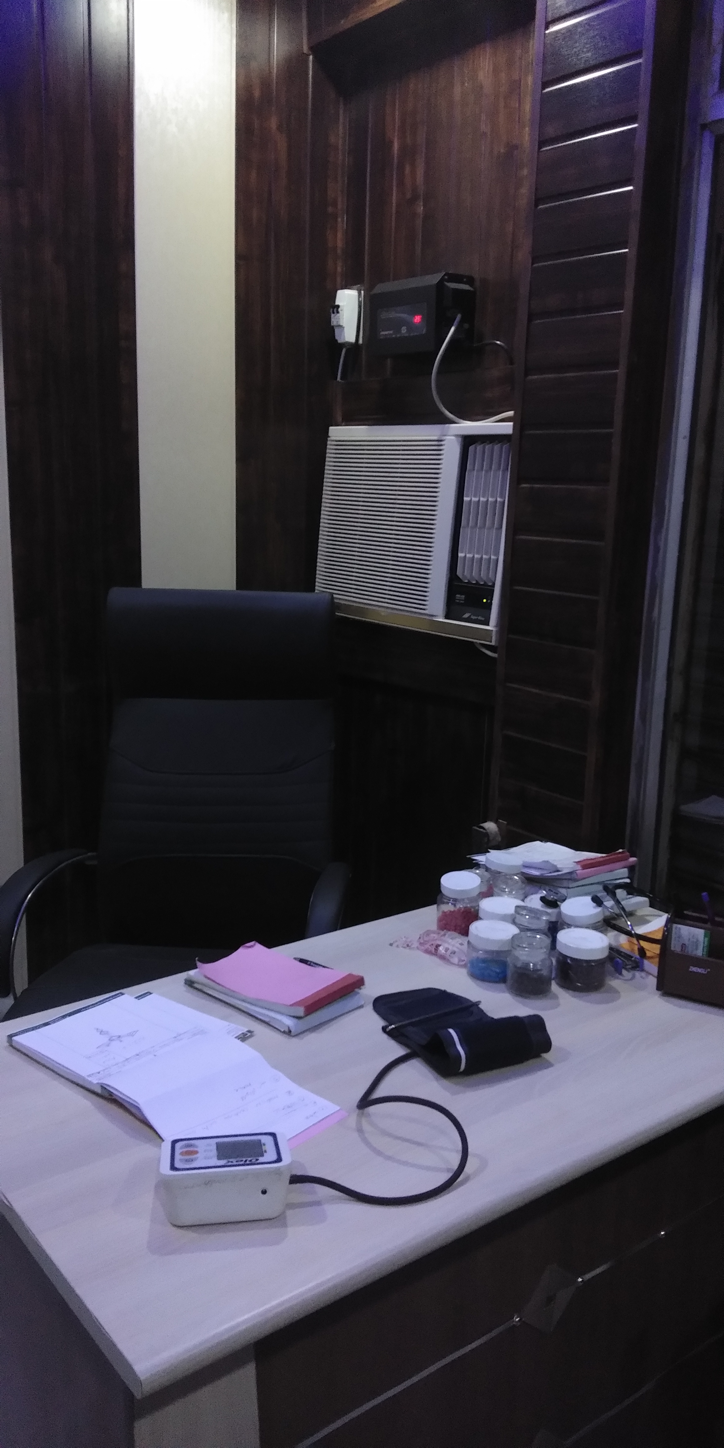 Dr Azad Clinic Pvt Ltd,Pune Image 1