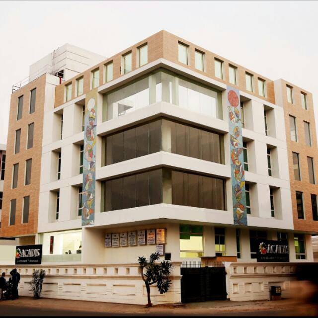 Dt. Monica Chadha Clinic Image 3