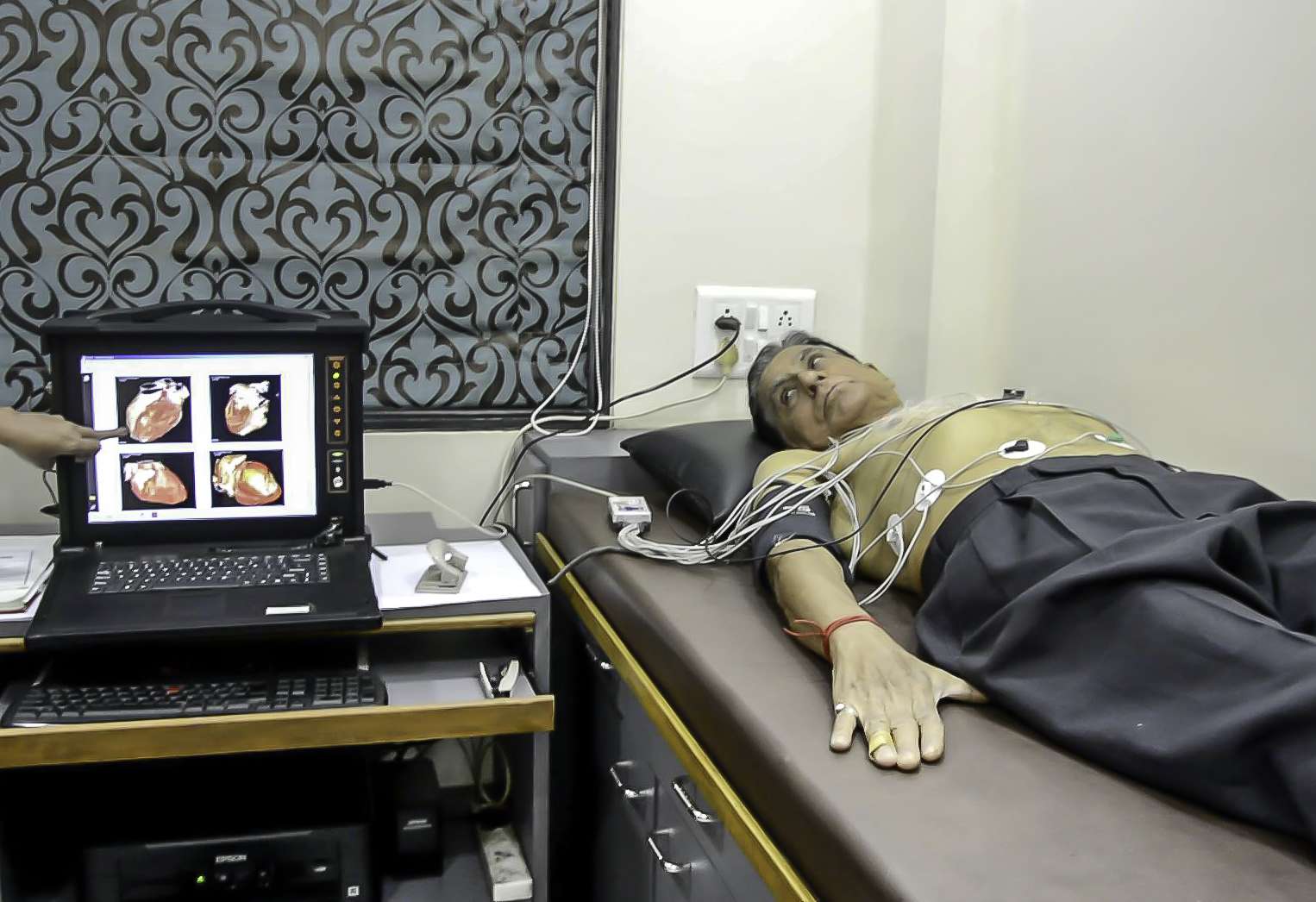 SAAD Aayur Clinic Image 1