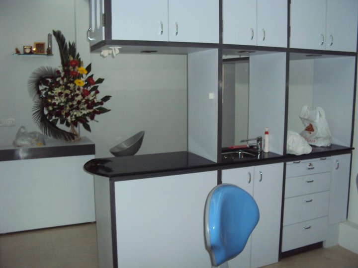 Dazzle Dental Image 1