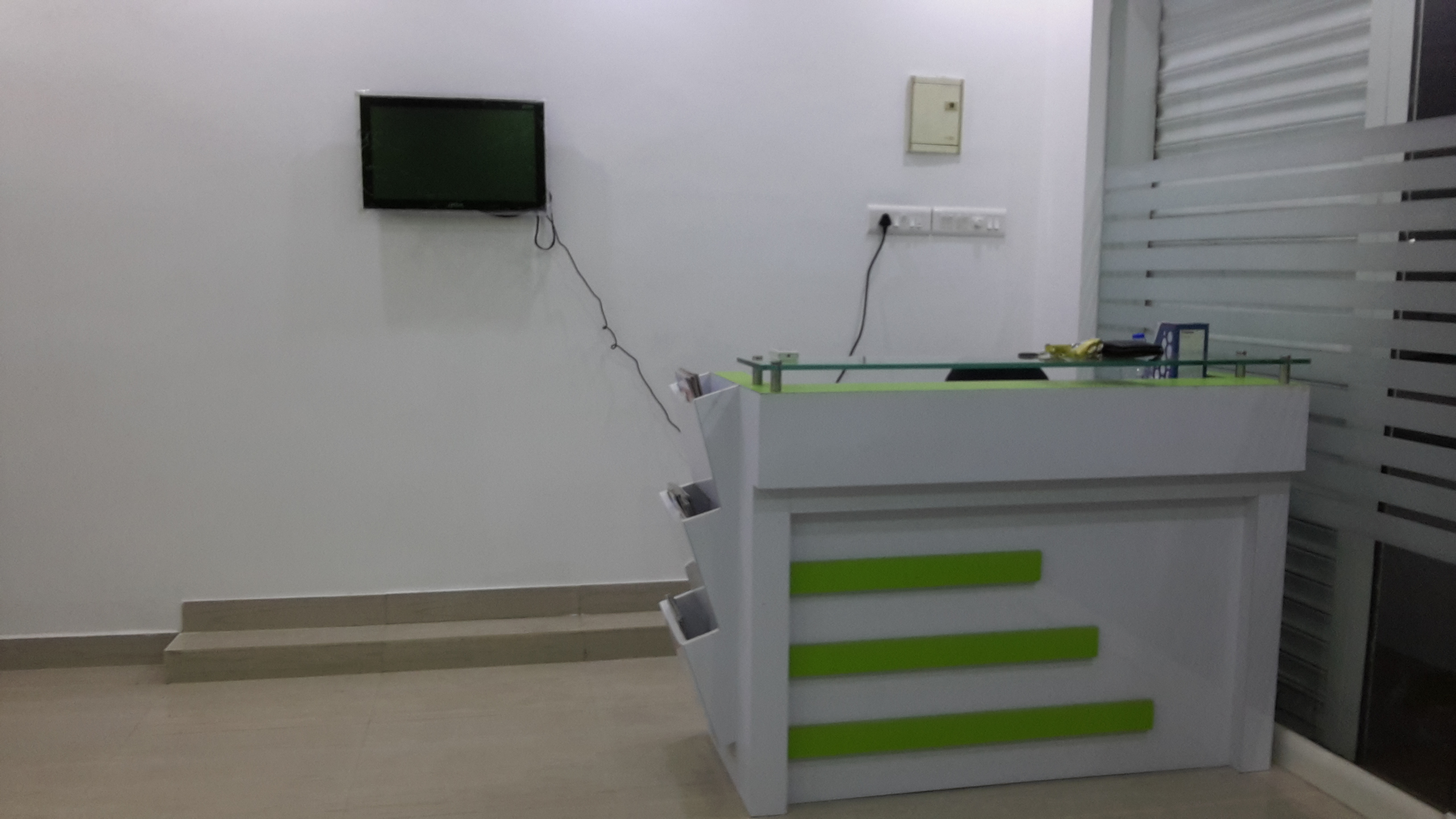32 diamonds dental care Image 1