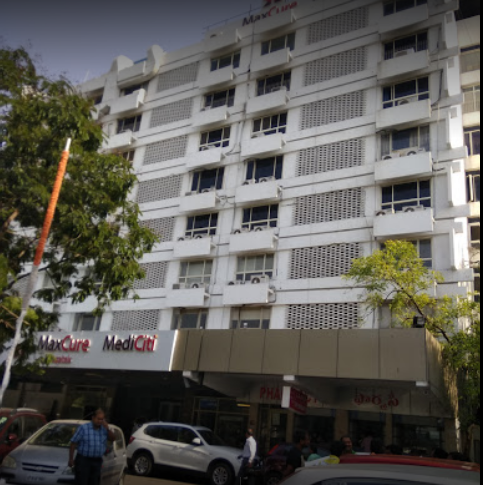 Maxcure Hospitals Image 1