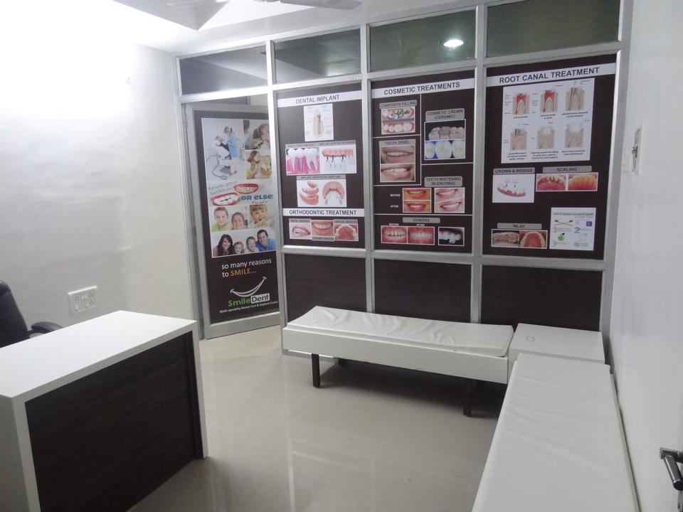 SmileDent dental clinic Image 4