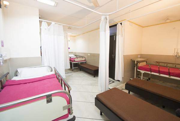 Pushpanjali Medical Centre Image 1