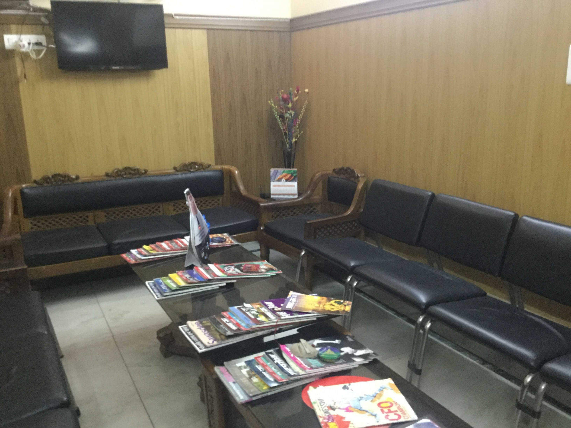 Brij Hormone Lab & Thyroid Centre Image 2