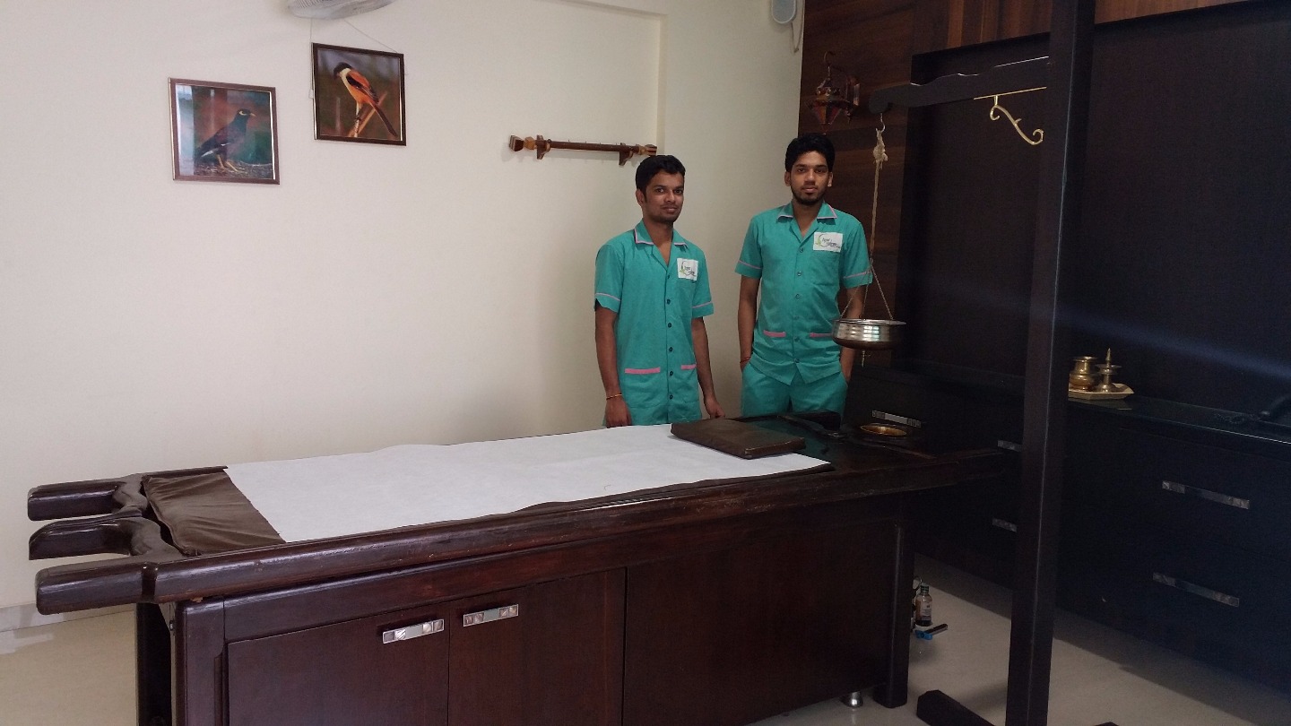 Ayur Marma- Authentic Kerala Ayurvedic Ortho Neuro Muscular Treatment Center Image 9
