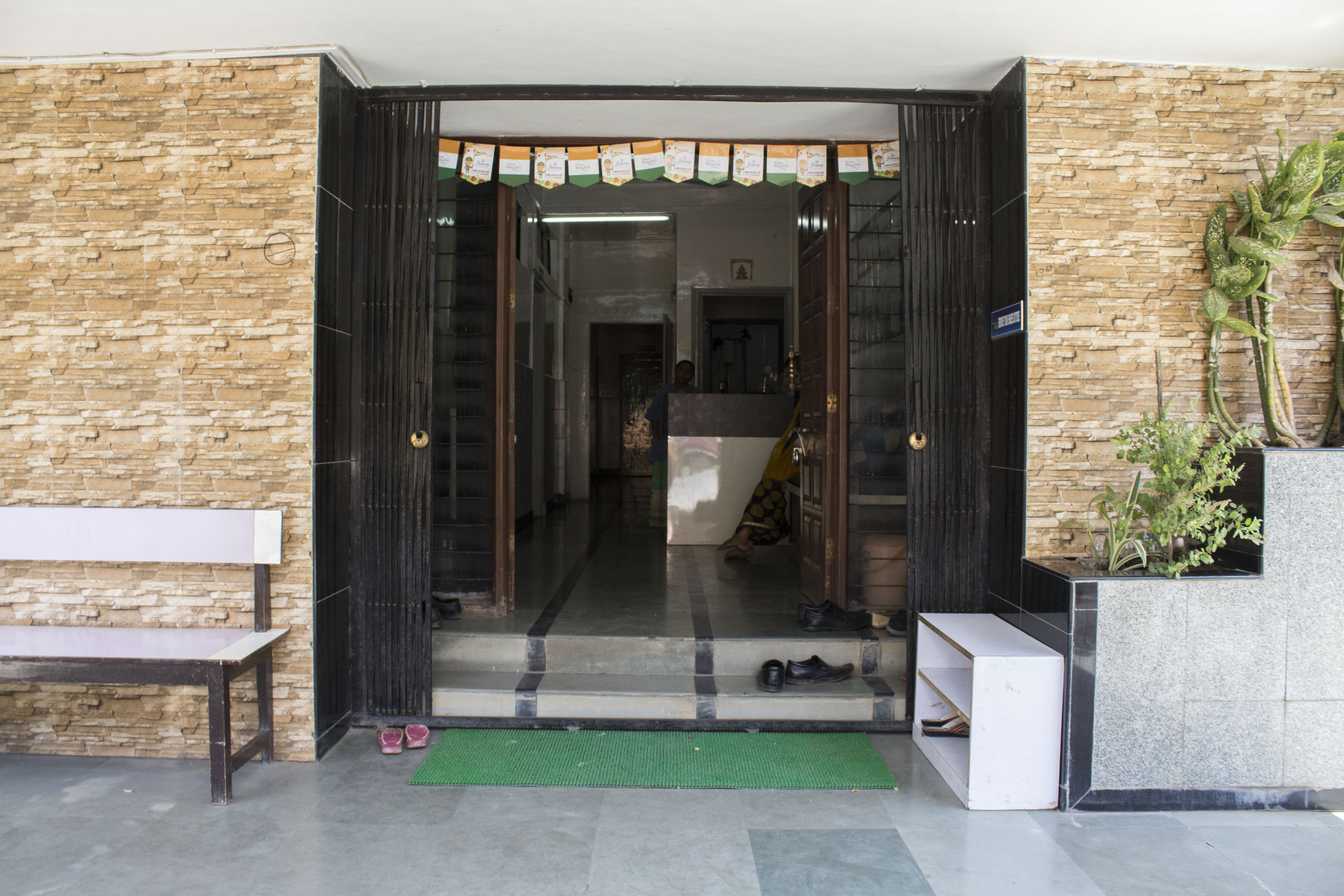 Nashik Pain Care Centre Image 5