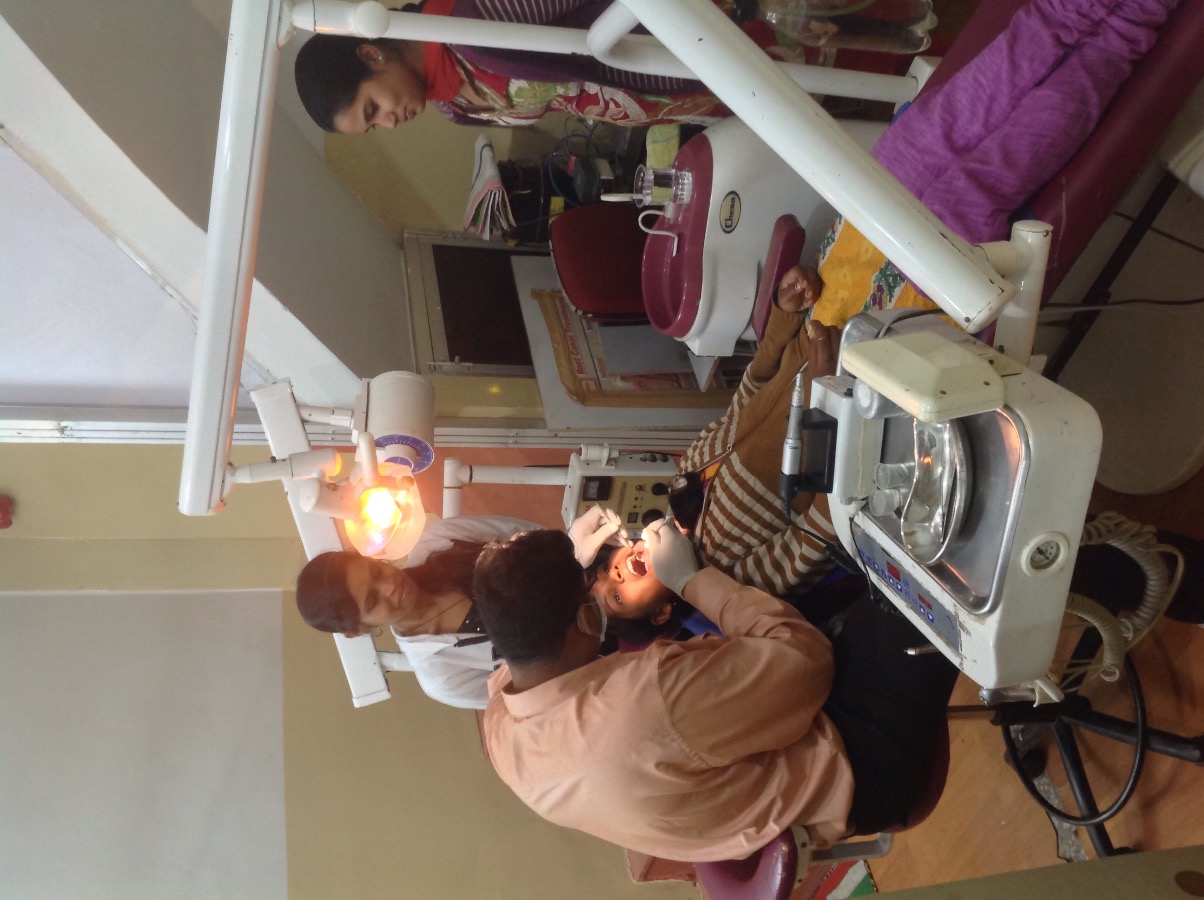 Laxmi dental clinic Image 3