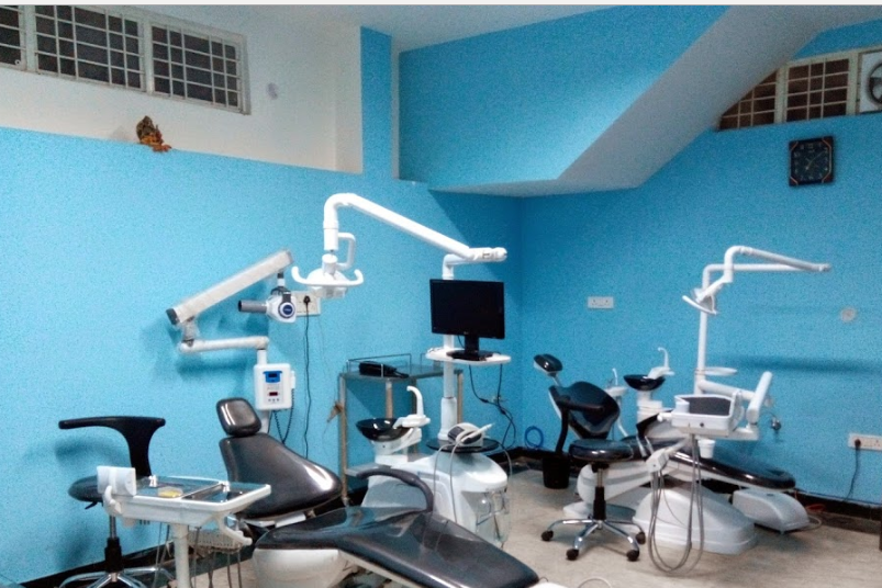Vardhaman Dental Hospital Image 1