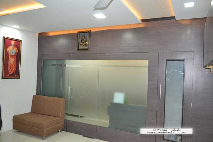 Pramukh Ashish Orthodontic Clinic Image 1