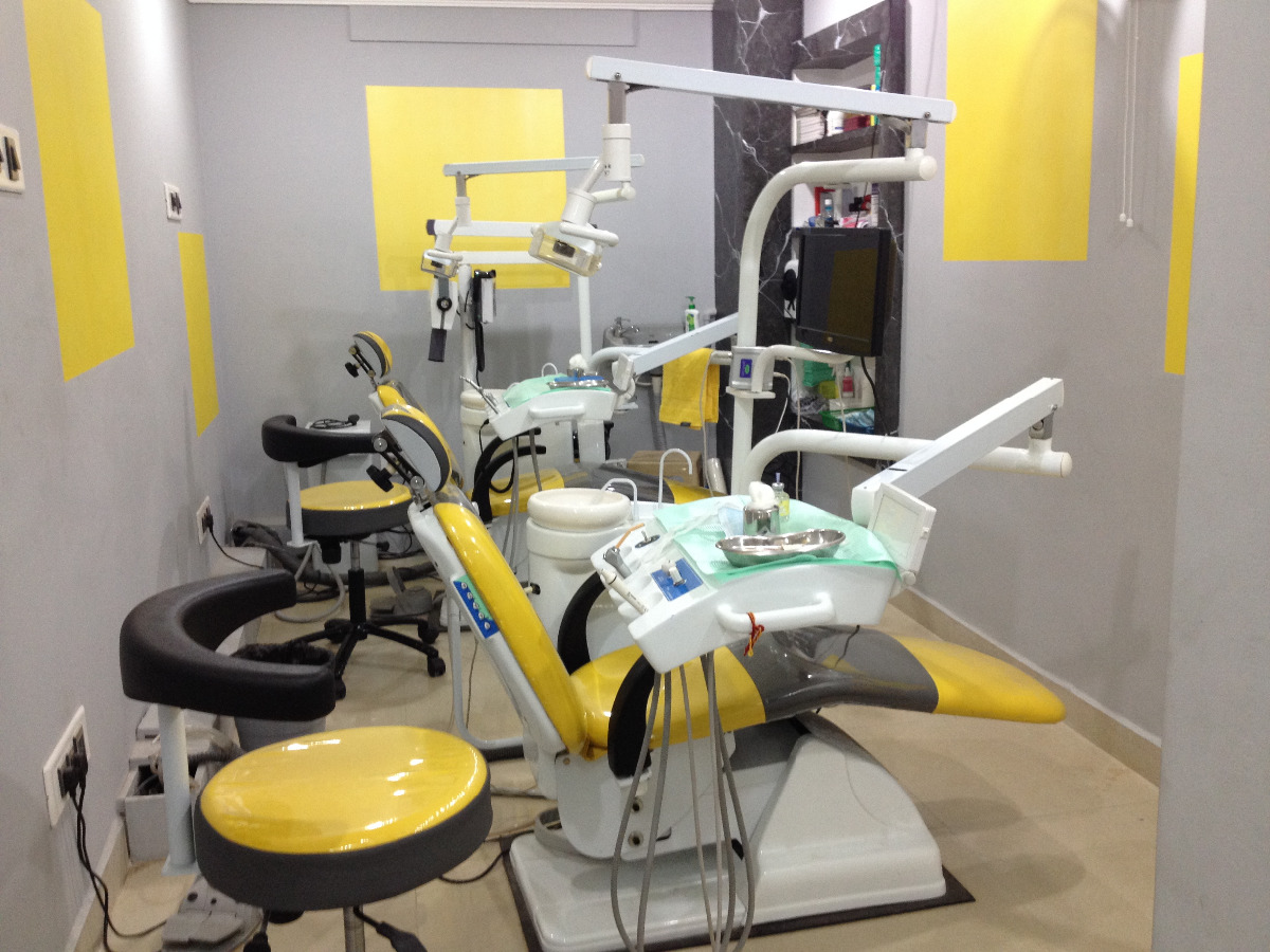 Floss and Gloss Dental Care Image 2